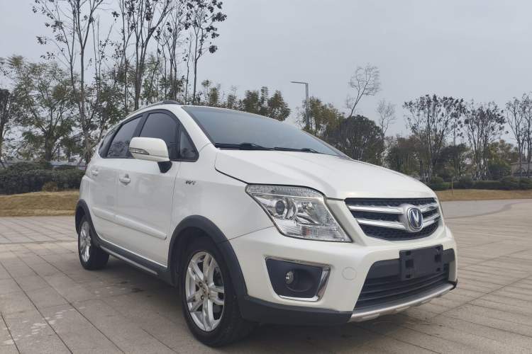 Used CHANGAN CX20 2014 1.4L Manual Sport Edition China V Standard Exterior 2