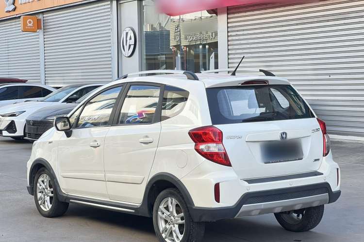 Used CHANGAN CX20 2014 1.4L Manual Sport Version China IV Standard Exterior 3