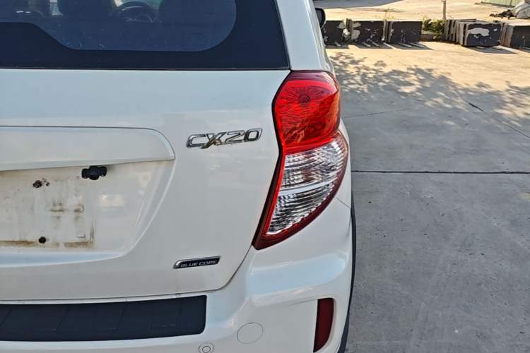 Used CHANGAN CX20 2014 1.4L Manual Sport Edition China V Standard Exterior 3