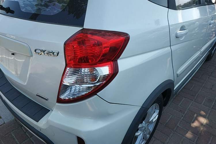 Used CHANGAN CX20 2014 1.4L Manual Sport Edition China V Standard Exterior 3