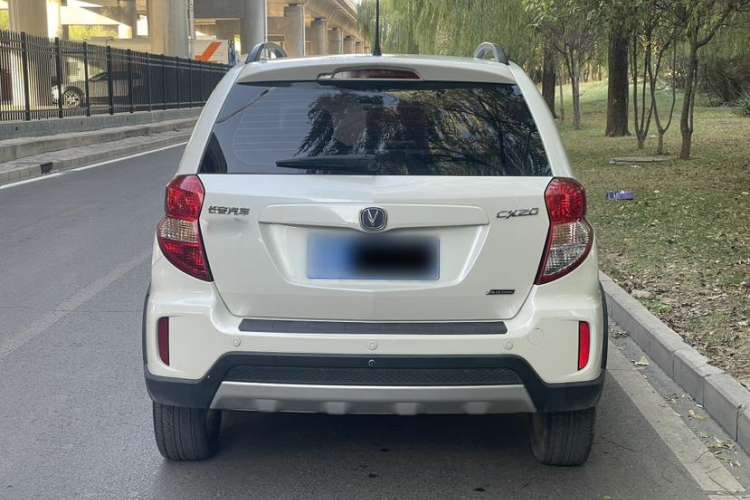 Used CHANGAN CX20 2014 1.4L Manual Sport Edition China V Standard Exterior 4