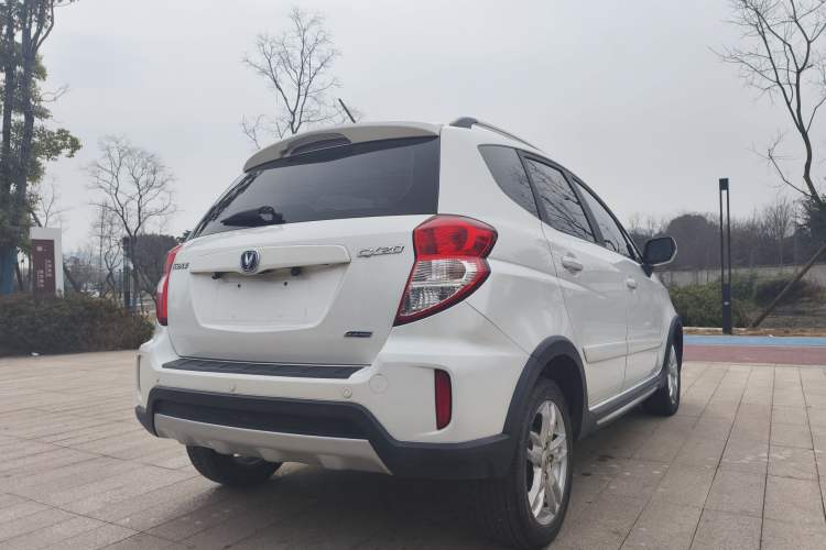 Used CHANGAN CX20 2014 1.4L Manual Sport Edition China V Standard Exterior 6