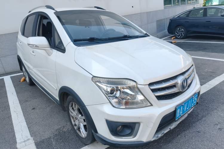 Used CHANGAN CX20 2014 1.4L Manual Sport Version China IV Standard Front Right 45 Deg