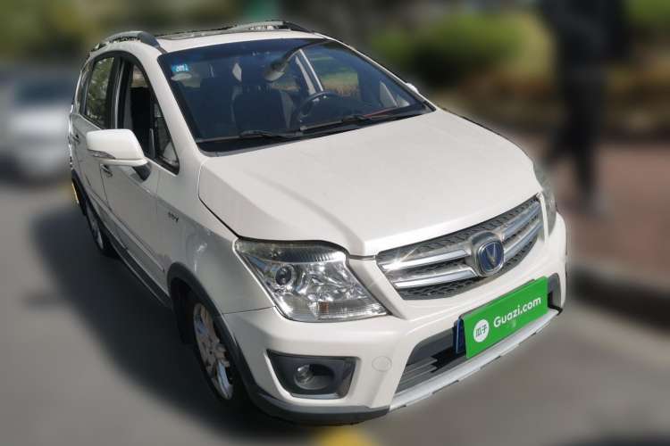 Used CHANGAN CX20 2014 1.4L IMT Sunroof Navigation Version China IV Standard Front Right 45 Deg