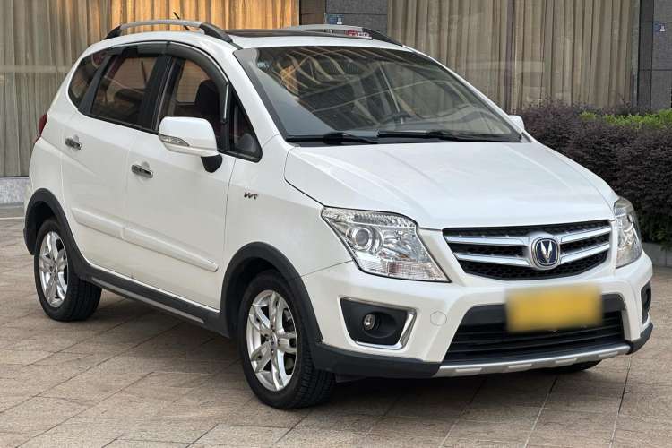 Used CHANGAN CX20 2014 1.4L Manual Sunroof Navigation Version China V Standard Front Right 45 Deg