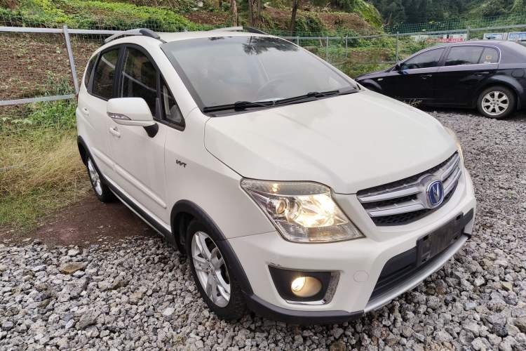 Used CHANGAN CX20 2014 1.4L Manual Sport Version China IV Standard Front Right 45 Deg