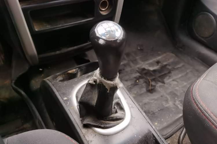 Used CHANGAN CX20 2014 1.4L Manual Sport Edition China V Standard Gear Lever