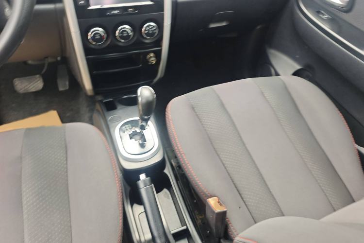 Used CHANGAN CX20 2014 1.4L IMT Sunroof Navigation Version China V Standard Gear Lever