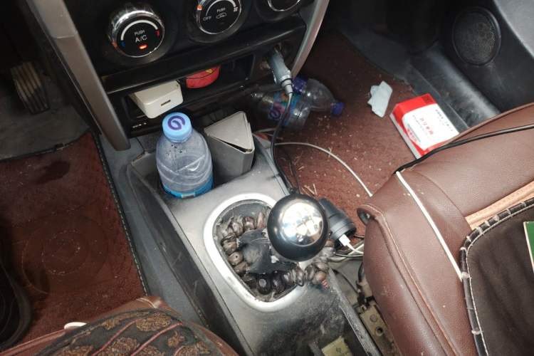 Used CHANGAN CX20 2014 1.4L Manual Sport Version China IV Standard Gear Lever