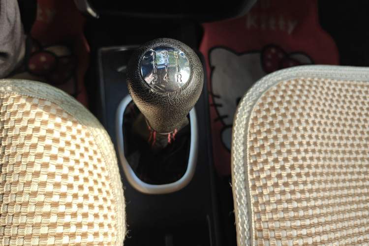 Used CHANGAN CX20 2014 1.4L Manual Sport Version China IV Standard Gear Lever