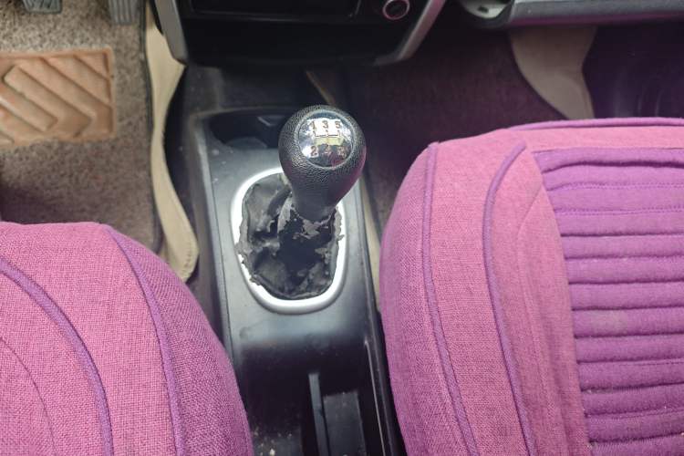 Used CHANGAN CX20 2014 1.4L Manual Sport Version China IV Standard Gear Lever