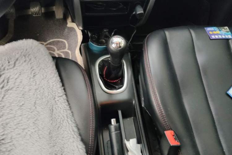 Used CHANGAN CX20 2014 1.4L Manual Sport Version China IV Standard Gear Lever