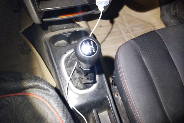 Used CHANGAN CX20 2014 1.4L Manual Sport Version China IV Standard Gear Lever