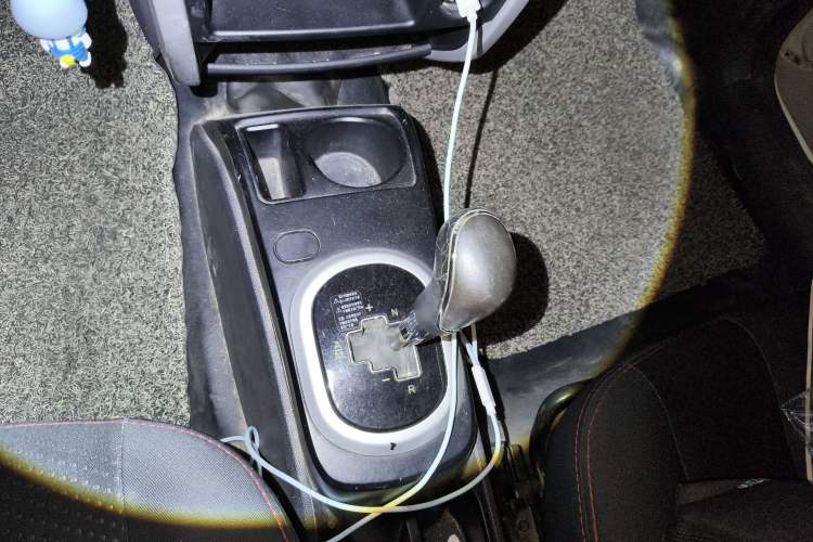 Used CHANGAN CX20 2014 1.4L IMT Sunroof Navigation Version China IV Standard Gear Lever