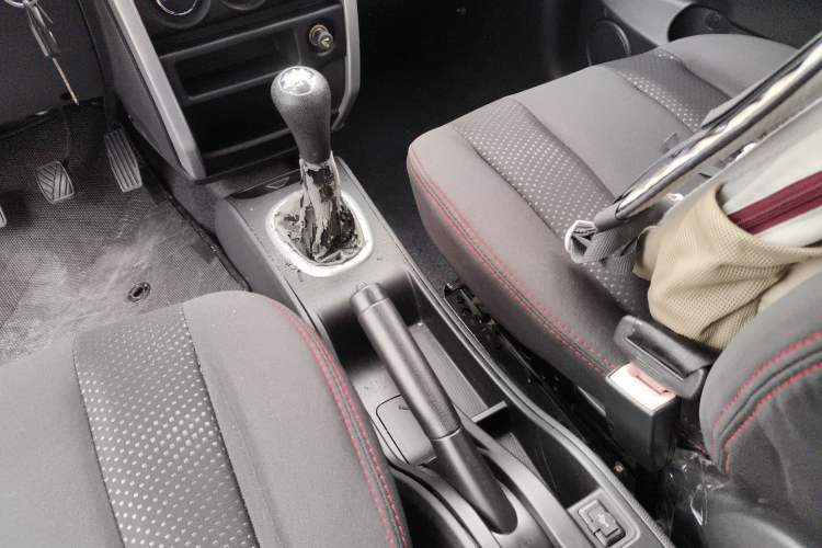 Used CHANGAN CX20 2014 1.4L Manual Sport Version China IV Standard Gear Lever