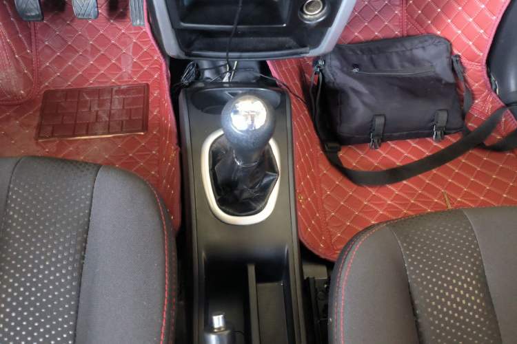 Used CHANGAN CX20 2014 1.4L Manual Sport Version China IV Standard Gear Lever