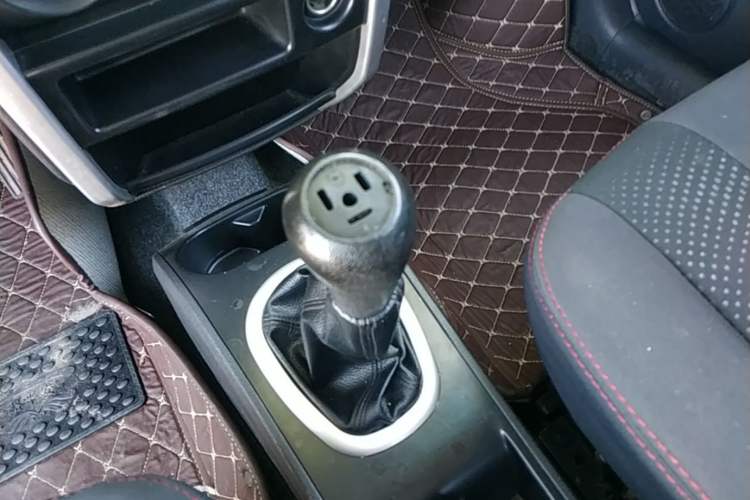 Used CHANGAN CX20 2014 1.4L Manual Sport Edition China V Standard Gear Lever