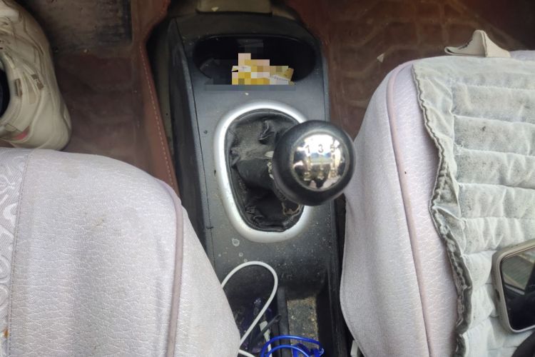 Used CHANGAN CX20 2014 1.4L Manual Sport Version China IV Standard Gear Lever