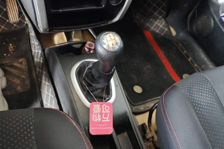 Used CHANGAN CX20 2014 1.4L Manual Sport Edition China V Standard Gear Lever