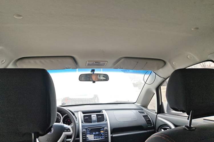 Used CHANGAN CX20 2014 1.4L Manual Sport Edition China V Standard Headliner