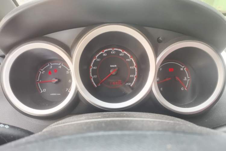 Used CHANGAN CX20 2014 1.4L Manual Sunroof Navigation Version – China IV Standard Instrument Cluster