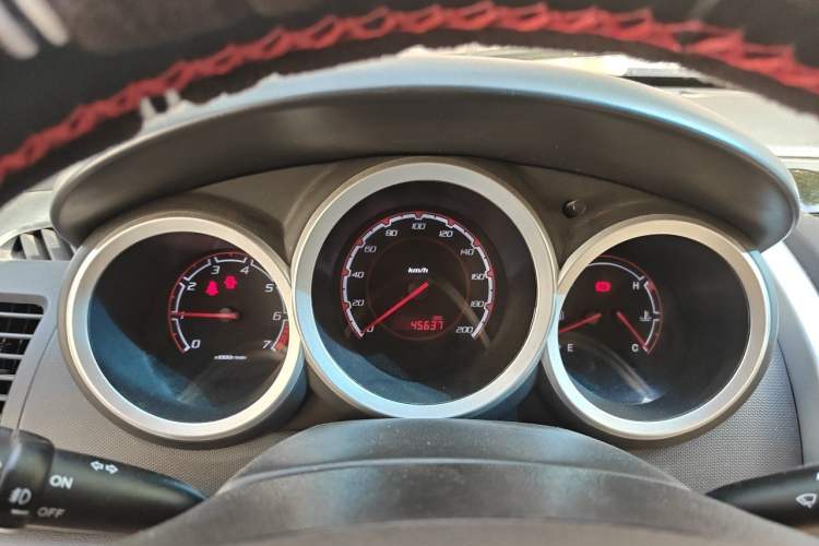 Used CHANGAN CX20 2014 1.4L Manual Sport Version China IV Standard Instrument Cluster