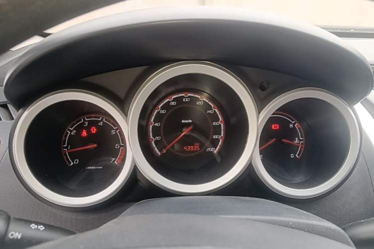 Used CHANGAN CX20 2014 1.4L Manual Sport Version China IV Standard Instrument Cluster