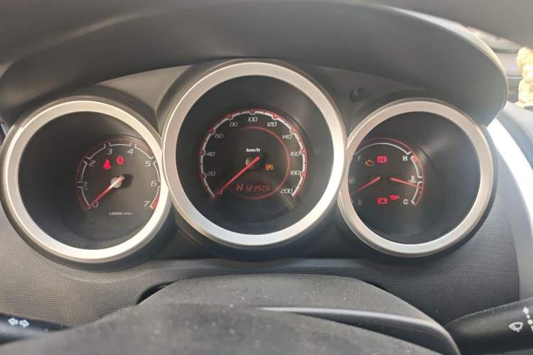 Used CHANGAN CX20 2014 1.4L IMT Sunroof Navigation Version China IV Standard Instrument Cluster