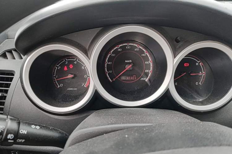 Used CHANGAN CX20 2014 1.4L Manual Sport Version China IV Standard Instrument Cluster