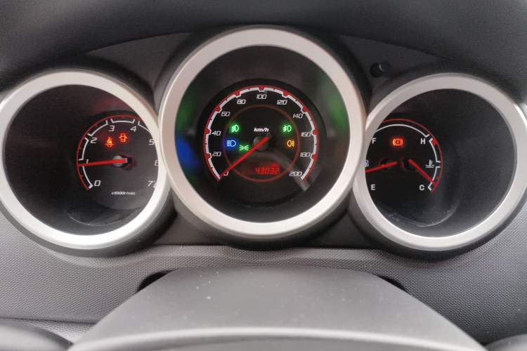 Used CHANGAN CX20 2014 1.4L Manual Sport Version China IV Standard Instrument Cluster