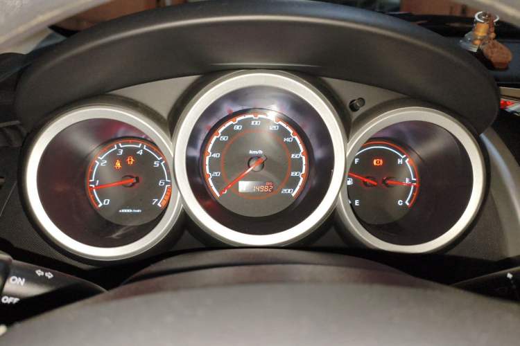 Used CHANGAN CX20 2014 1.4L IMT Sunroof Navigation Version China IV Standard Instrument Cluster