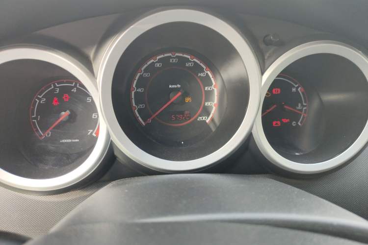 Used CHANGAN CX20 2014 1.4L Manual Sunroof Navigation Version China V Standard Instrument Cluster