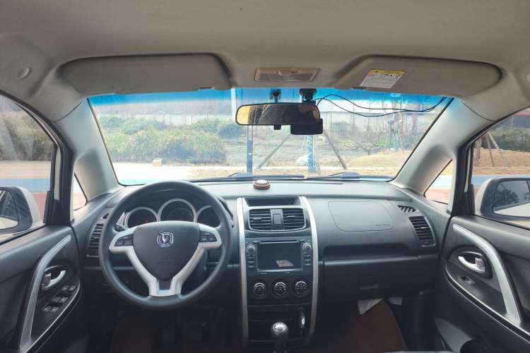 Used CHANGAN CX20 2014 1.4L Manual Sport Edition China V Standard Interior 2