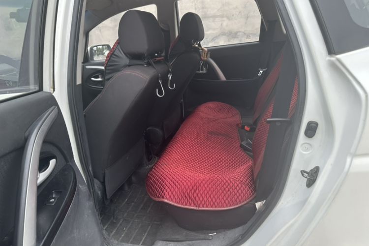 Used CHANGAN CX20 2014 1.4L Manual Sport Edition China V Standard Interior 2