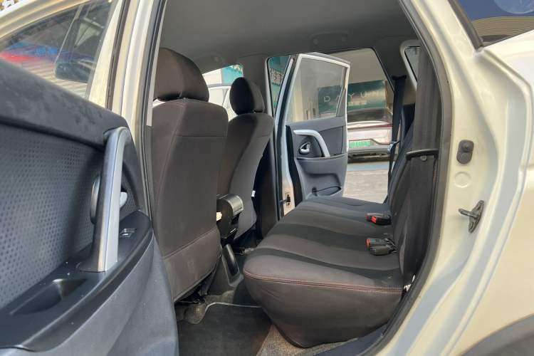 Used CHANGAN CX20 2014 1.4L Manual Sport Version China IV Standard Interior 3