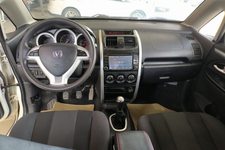 Used CHANGAN CX20 2014 1.4L Manual Sport Edition China V Standard Interior 3