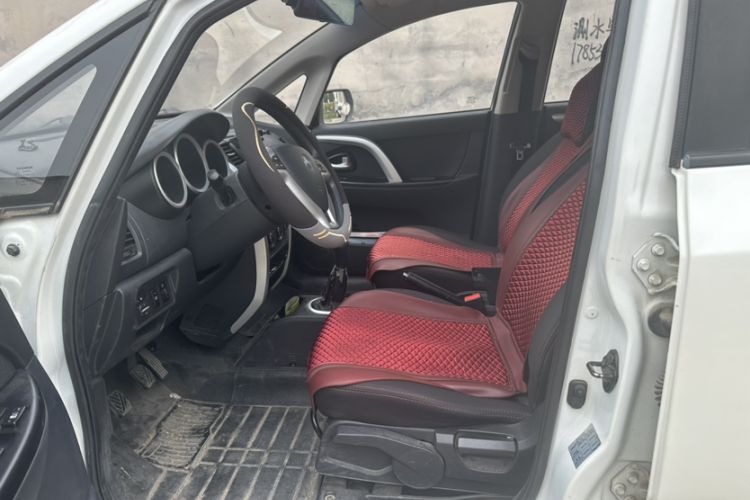 Used CHANGAN CX20 2014 1.4L Manual Sport Edition China V Standard Interior 3