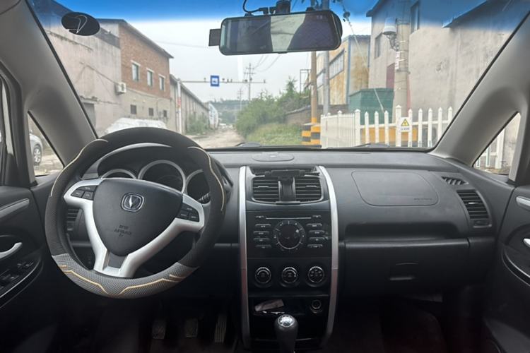 Used CHANGAN CX20 2014 1.4L Manual Sport Edition China V Standard Interior 7