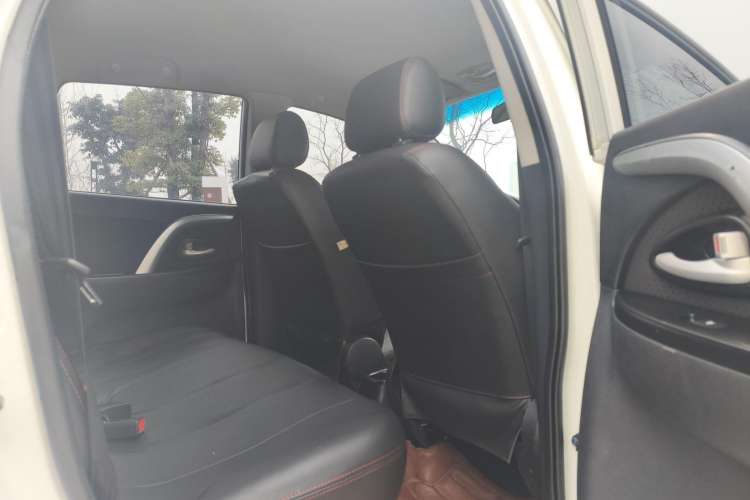 Used CHANGAN CX20 2014 1.4L Manual Sport Edition China V Standard Interior 9
