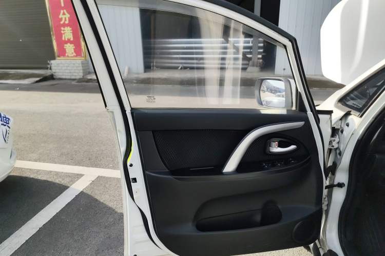Used CHANGAN CX20 2014 1.4L Manual Sport Edition China V Standard Left Front Door Interior