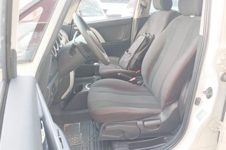 Used CHANGAN CX20 2014 1.4L Manual Sunroof Navigation Version China V Standard Left Front Seat
