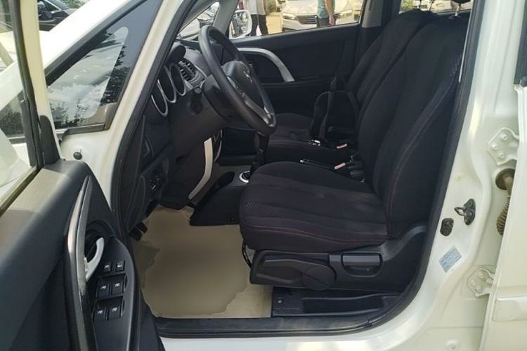 Used CHANGAN CX20 2014 1.4L Manual Sport Version China IV Standard Left Front Seat