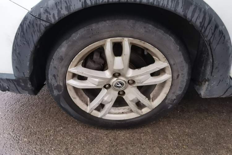 Used CHANGAN CX20 2014 1.4L Manual Sport Edition China V Standard Left Front Wheel Hub