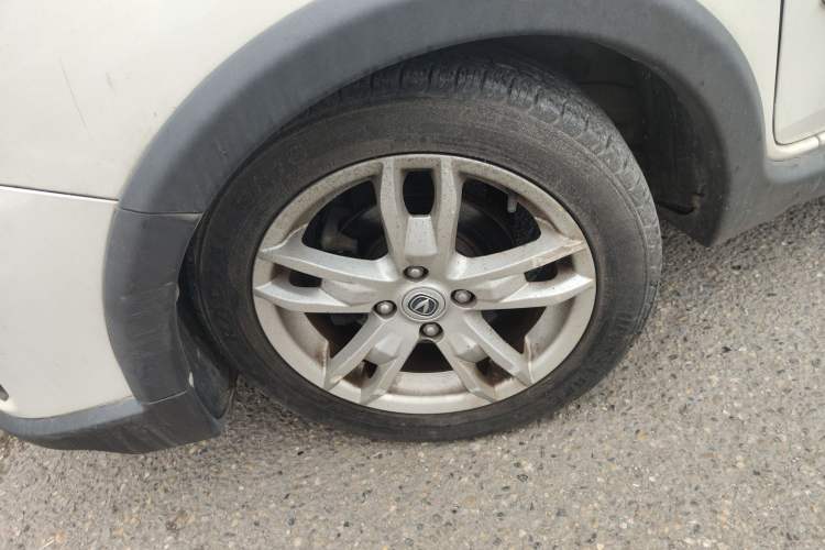 Used CHANGAN CX20 2014 1.4L Manual Sunroof Navigation Version China V Standard Left Front Wheel Hub