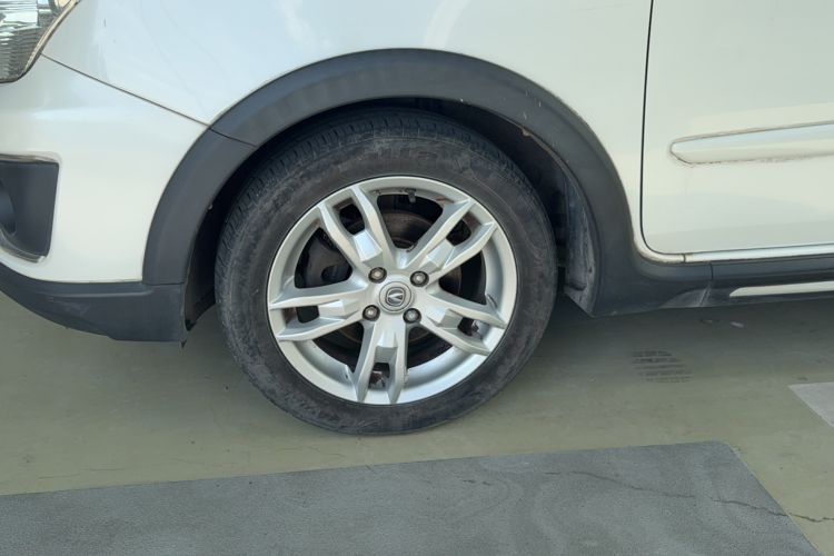 Used CHANGAN CX20 2014 1.4L Manual Sunroof Navigation Version – China IV Standard Left Front Wheel Hub