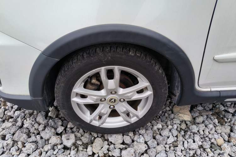 Used CHANGAN CX20 2014 1.4L Manual Sport Version China IV Standard Left Front Wheel Hub