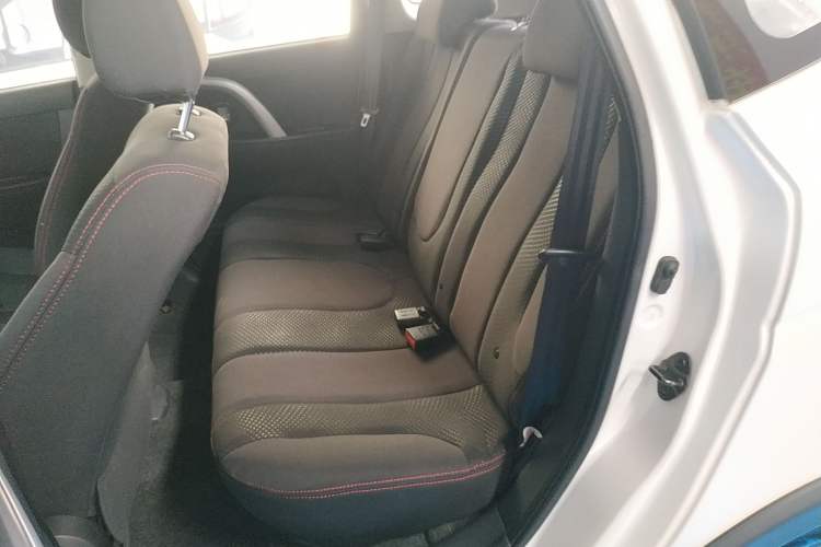 Used CHANGAN CX20 2014 1.4L Manual Sport Version China IV Standard Left Rear Seat