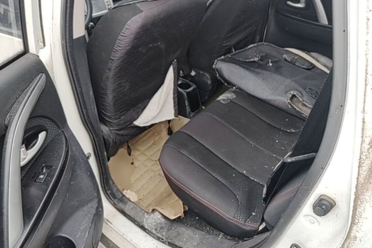 Used CHANGAN CX20 2014 1.4L Manual Sport Version China IV Standard Left Rear Seat