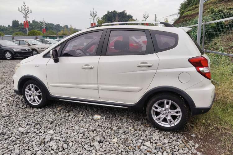Used CHANGAN CX20 2014 1.4L Manual Sport Version China IV Standard Left Side