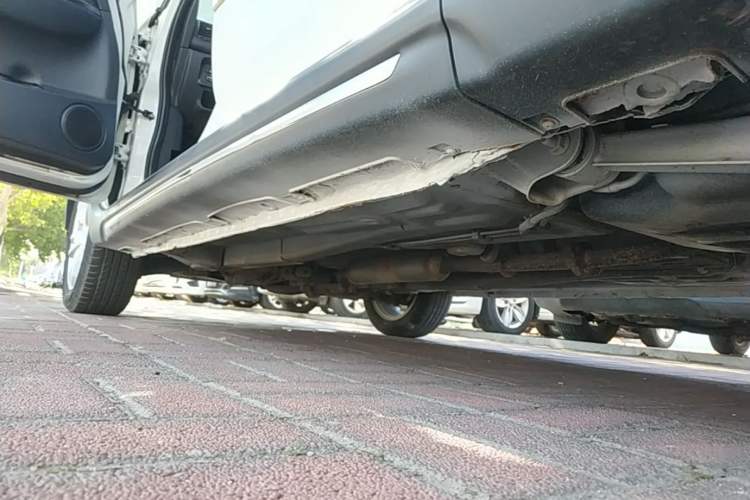 Used CHANGAN CX20 2014 1.4L Manual Sport Edition China V Standard Left Side Sill